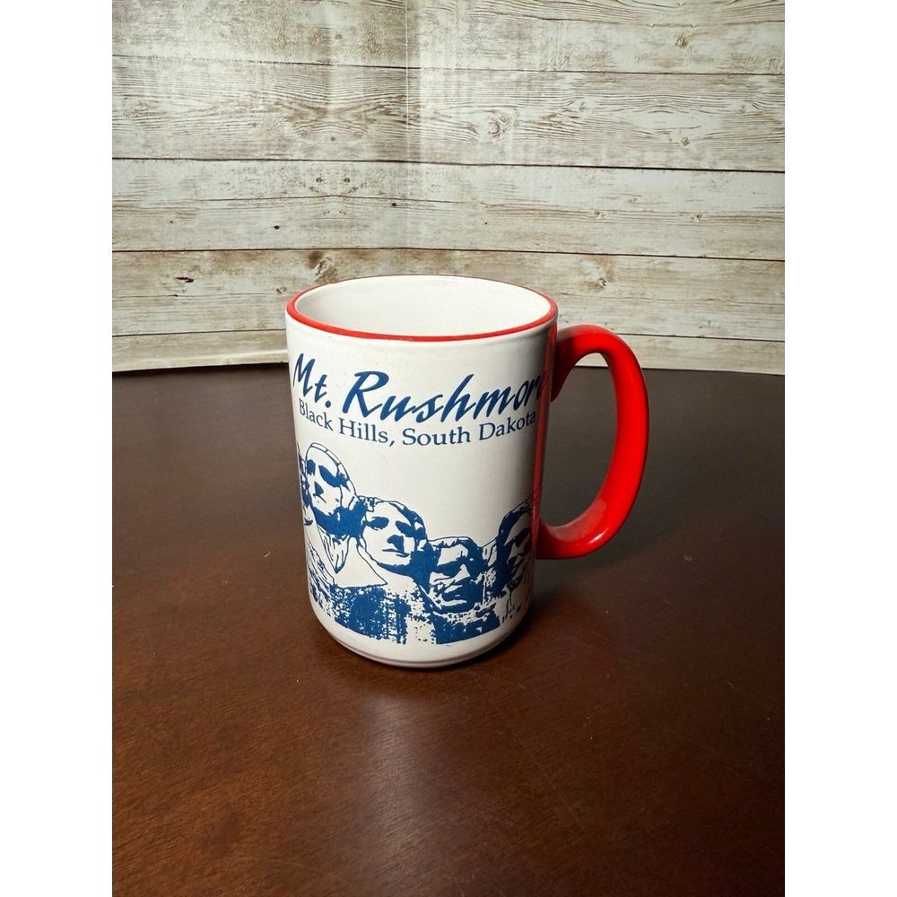 Collector's Souvenir Mug From Mt. Rushmore Black Hills‎ South Dakota